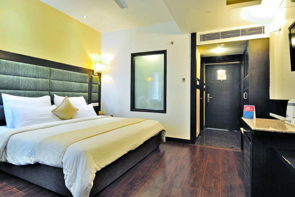 Hotel Oyster Chandigarh Exterior photo
