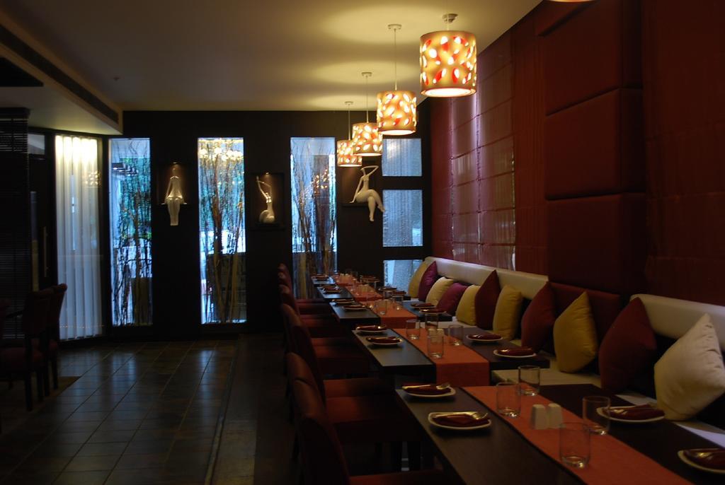 Hotel Oyster Chandigarh Exterior photo