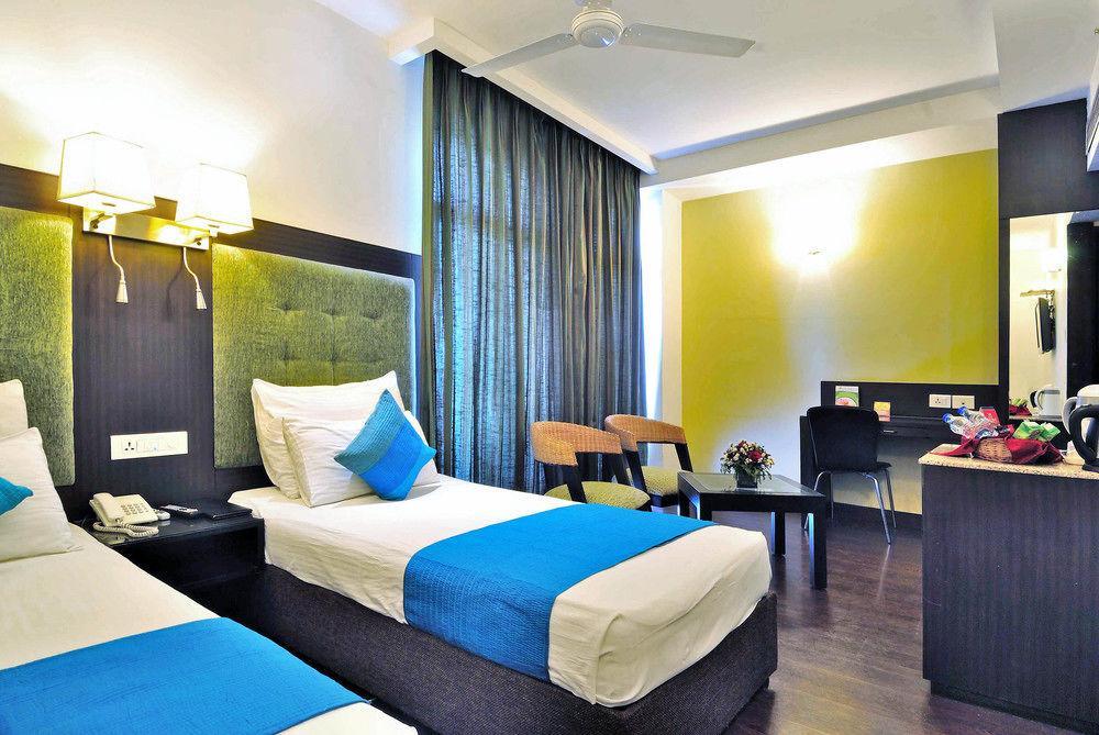 Hotel Oyster Chandigarh Exterior photo